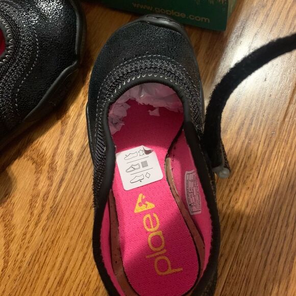 New With Tags Plae Emme Mary Janes - Picture 6 of 7